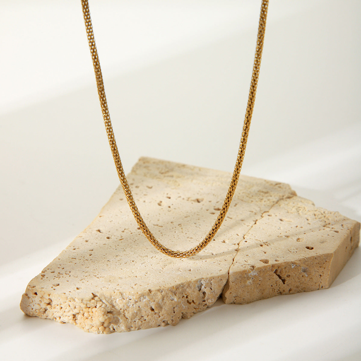 Minimalist Ins Style 18K Gold Plated Stainless Steel Geometric Round Mesh Chain Necklace for Women