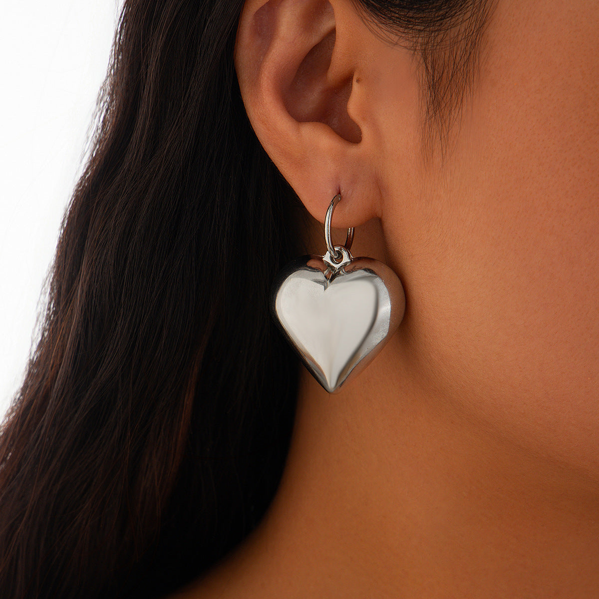 Minimalist Cyberpunk Style Heart-Shaped Resin Pendant Earrings for Women with Plated Finish