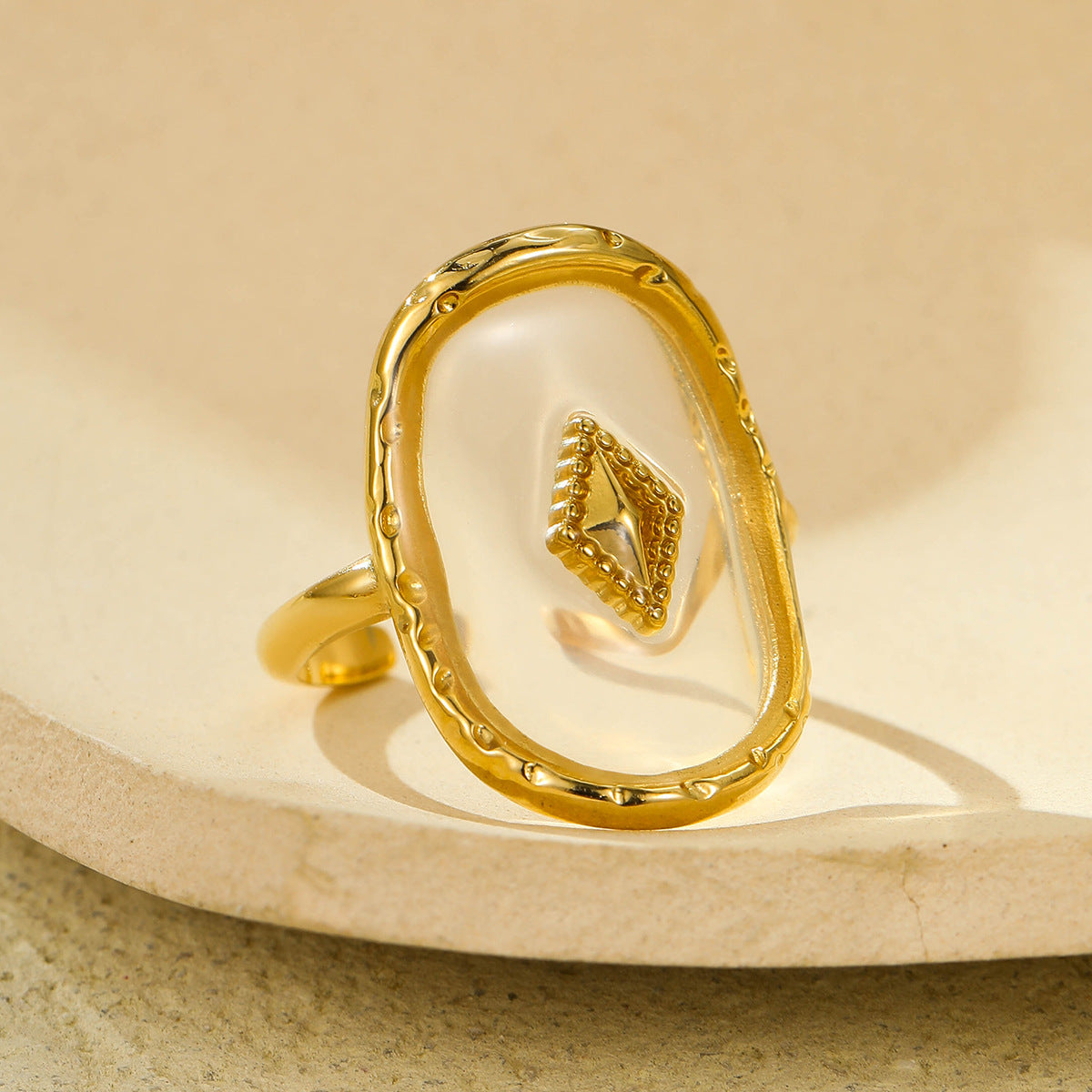 Anello minimalista geometrico a rombo regolabile in acciaio al titanio placcato oro da donna
