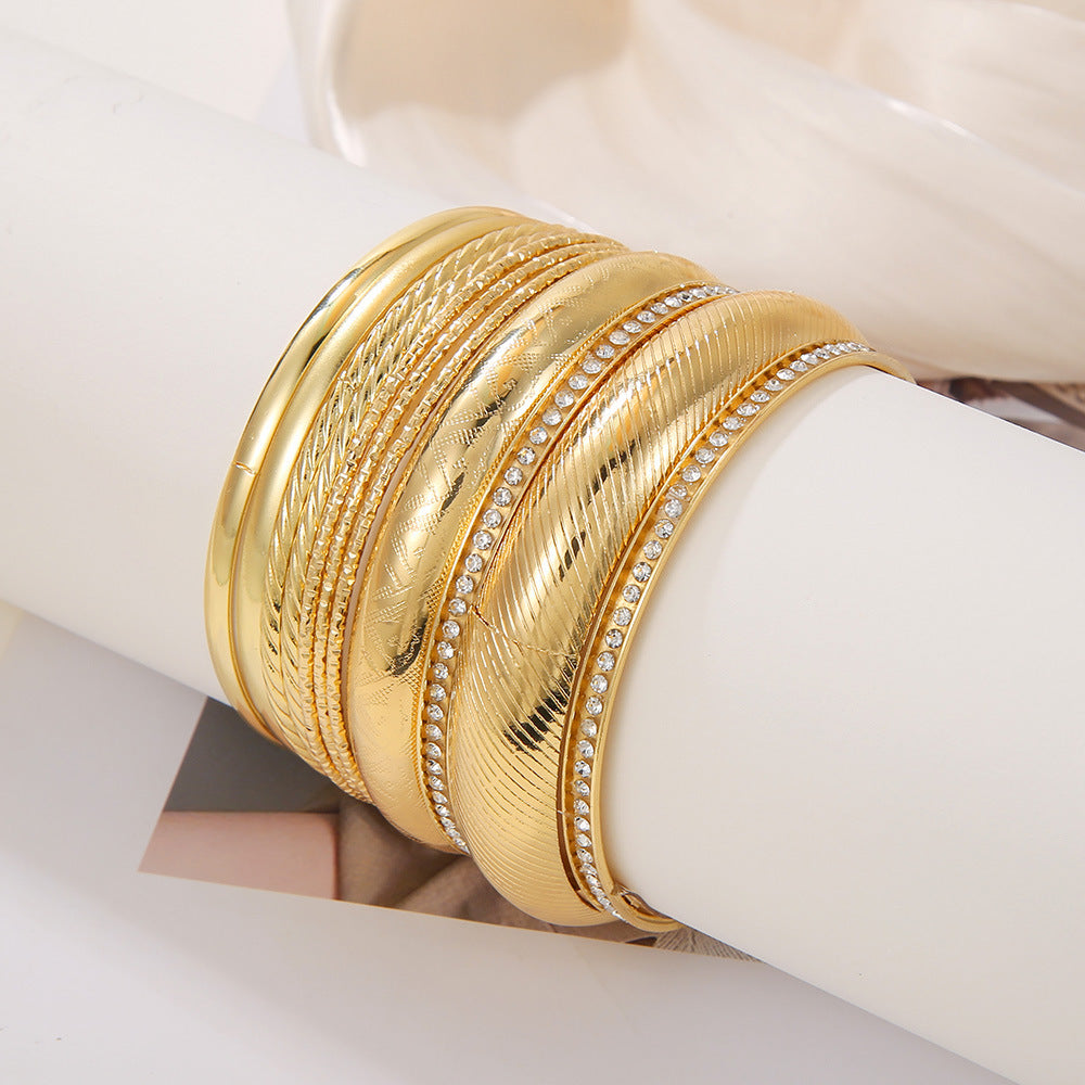 Fashion Geometric Round Rhinestone Inlay Plated Alloy Bracelet Set
