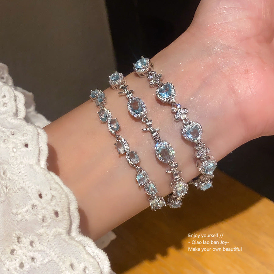 Elegant Luxury Heart Shape Cubic Zirconia Inlaid Brass Bracelet for Women