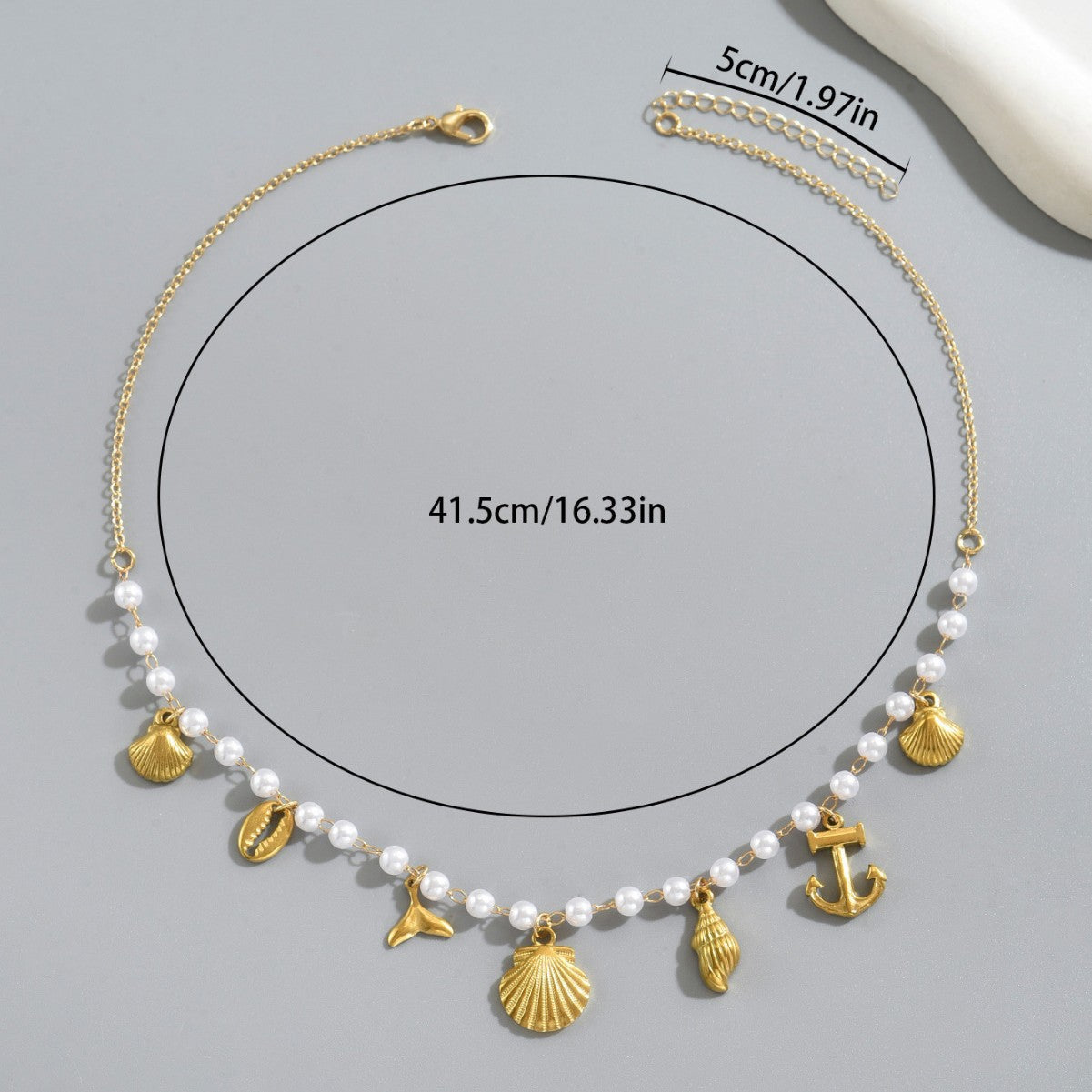 Collar casual geométrico inspirado en el océano para mujer con colgante de concha en cadena de aleación de zinc trenzada