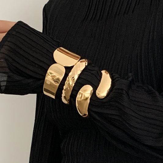 Exaggerated Irregular Teardrop Alloy Plated Bracelet Set