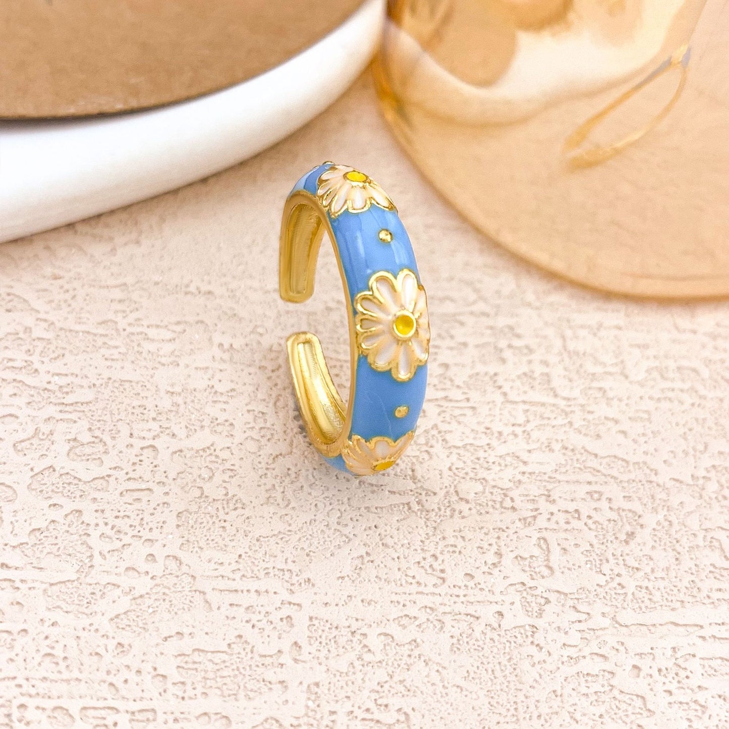 Sweet Floral Alloy Gold Plated Ring for Women