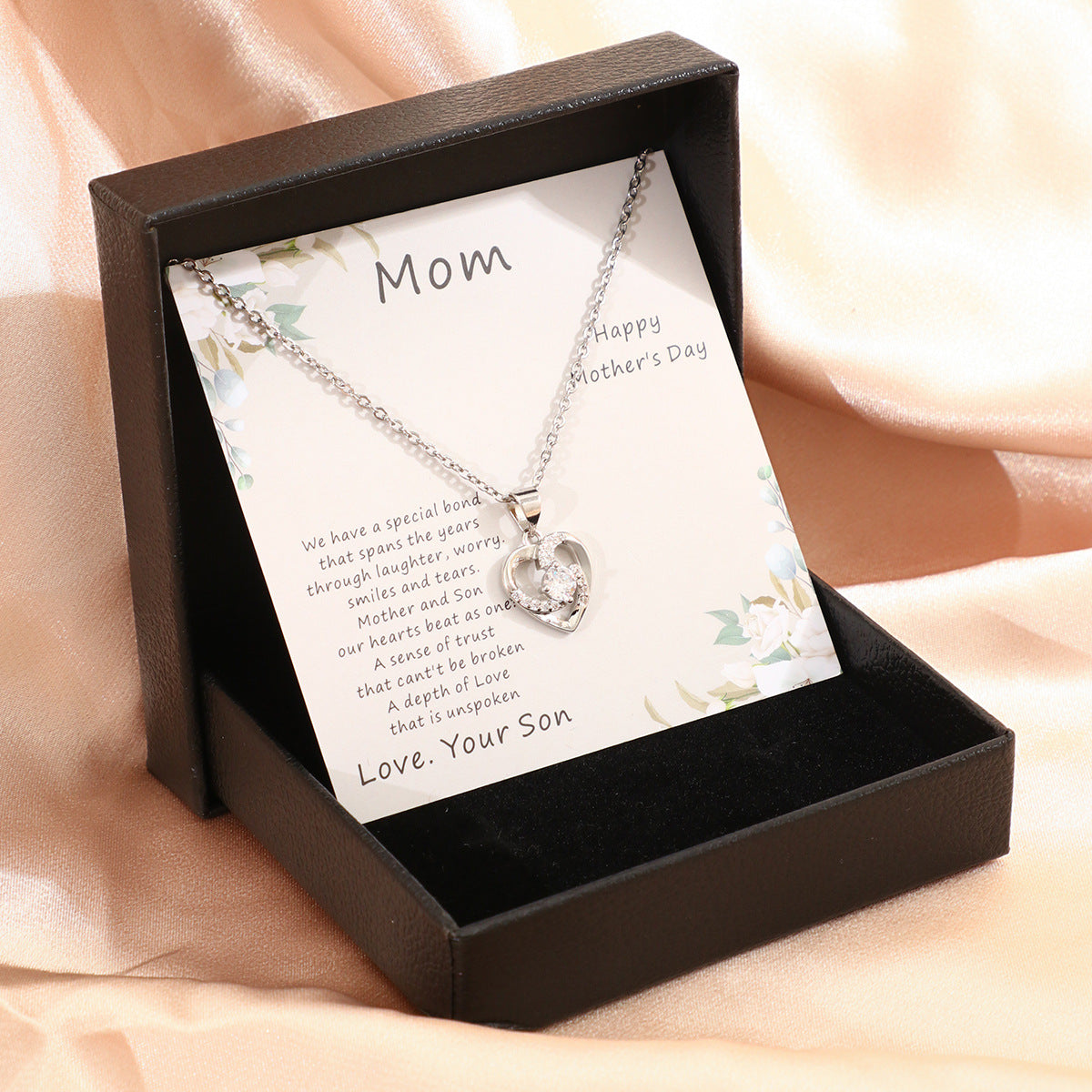 Collana Minimalista in Lega con Cuore e Stella Geometrica per Donne con Finitura Placcata Regalo per la Festa della Mamma