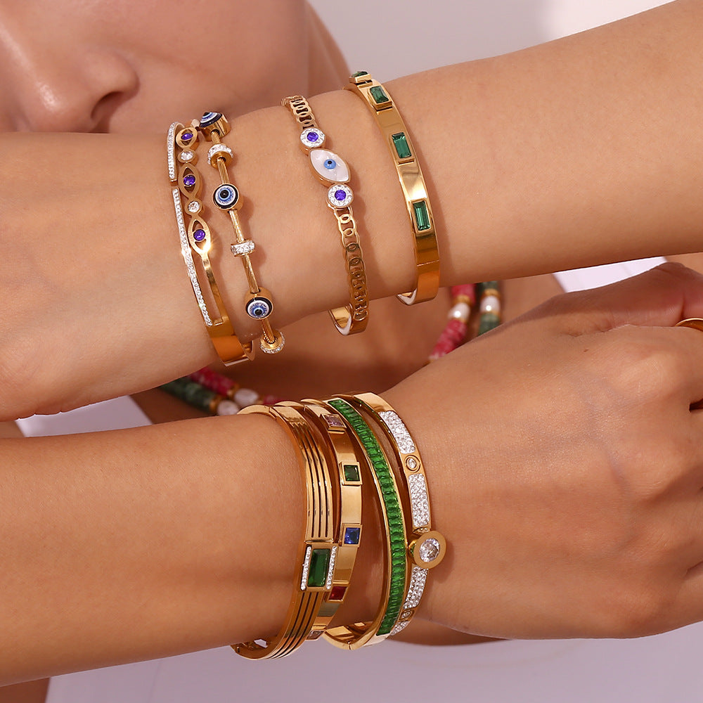 Bracciale alla moda con perline geometriche da donna in acciaio inossidabile con placcatura in oro 18K e zirconi, chiusura a molla