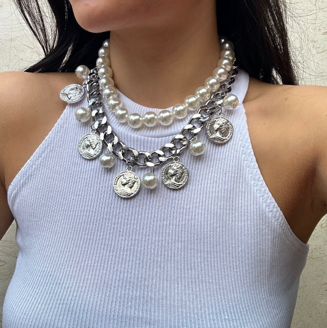 Vintage Elegant Geometric Alloy Plated Portrait Queen Relief Tassel Double Layer Pearl Necklace for Women
