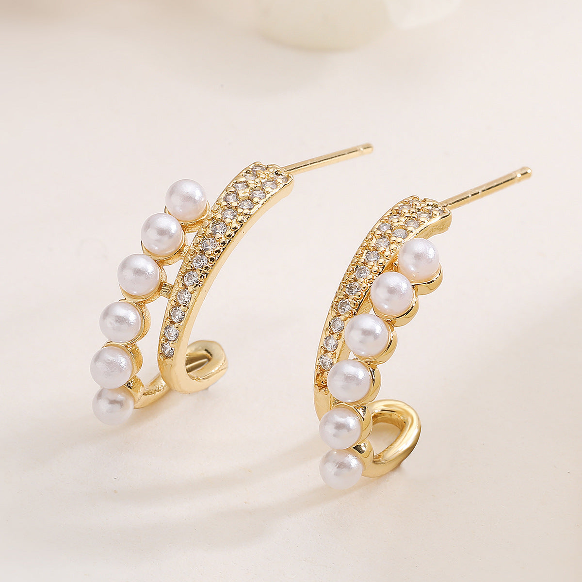 Elegant Geometric Brass Gold Plated Cubic Zirconia Pearl Stud Earrings for Women