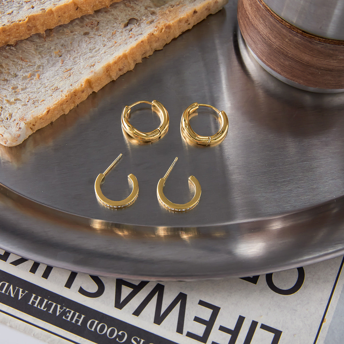 Orecchini a cerchio geometrici minimalisti di lusso in acciaio inossidabile placcato oro 18 carati da donna