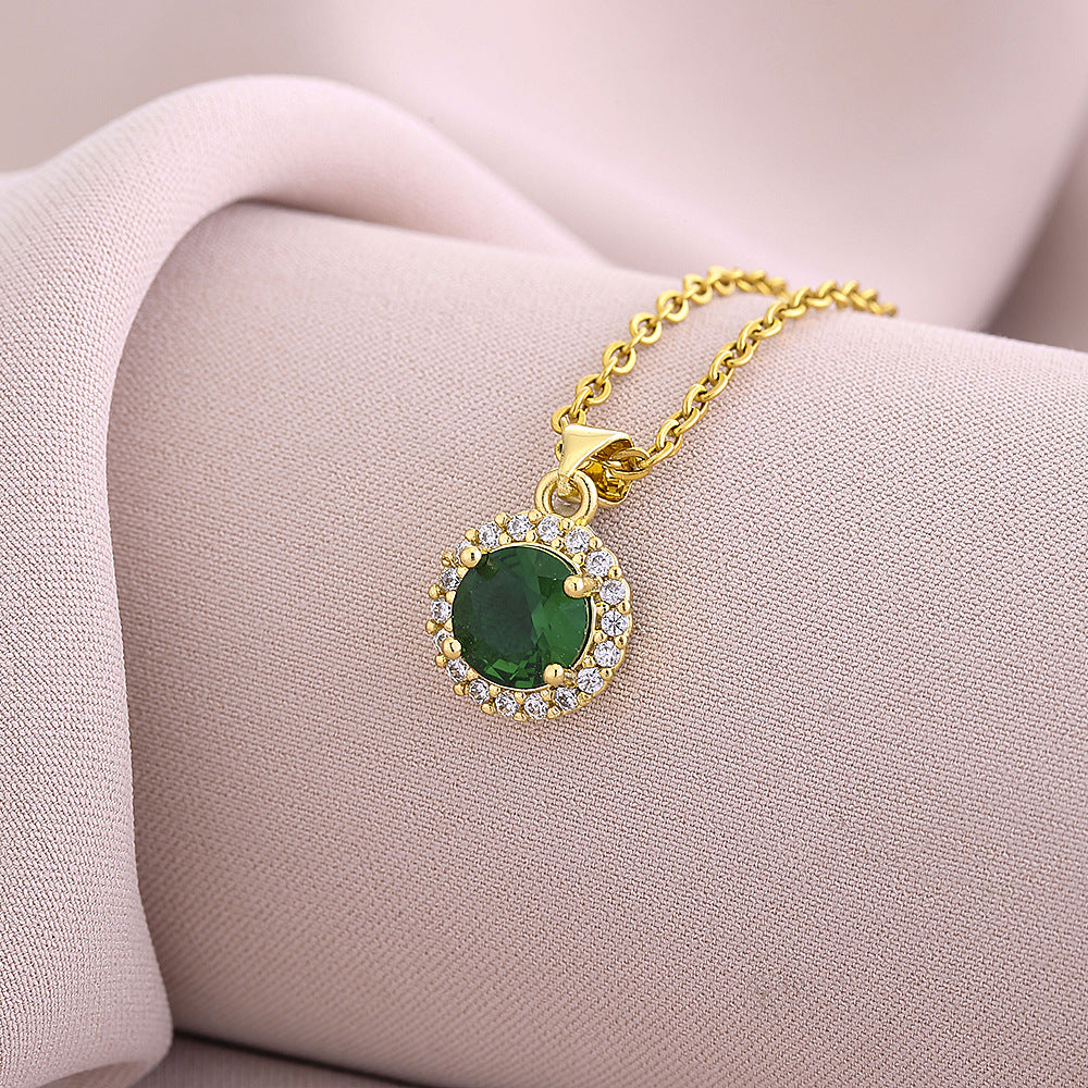 Elegante Collana Pendente Smeraldo Geometrico da Donna in Rame con Finitura Placcata, Collana a Catena Minimalista a Girocollo