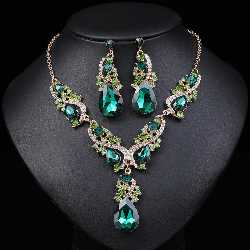 Vintage Artistic Waterdrop-Shaped Alloy Necklace Set with Rhinestone-Inlaid Leaves and Electroplated Finish for Women