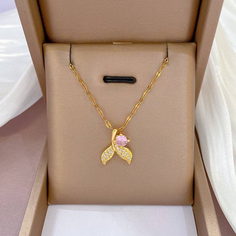 Luxury Titanium Steel Micro-Paved Rhinestone Fish Tail Pendant Necklace with Geometric Design for Women