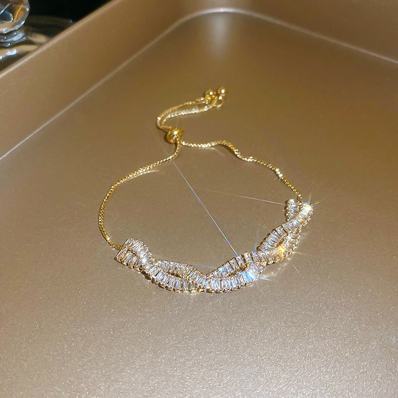 Luxury Elegant Geometric Alloy Plated Bracelet with Cubic Zirconia for Women