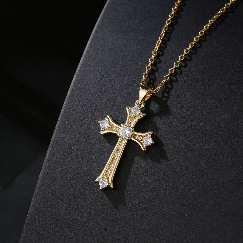 Collana con pendente a croce geometrica in rame intarsiato con strass e catena a O, per donna e uomo
