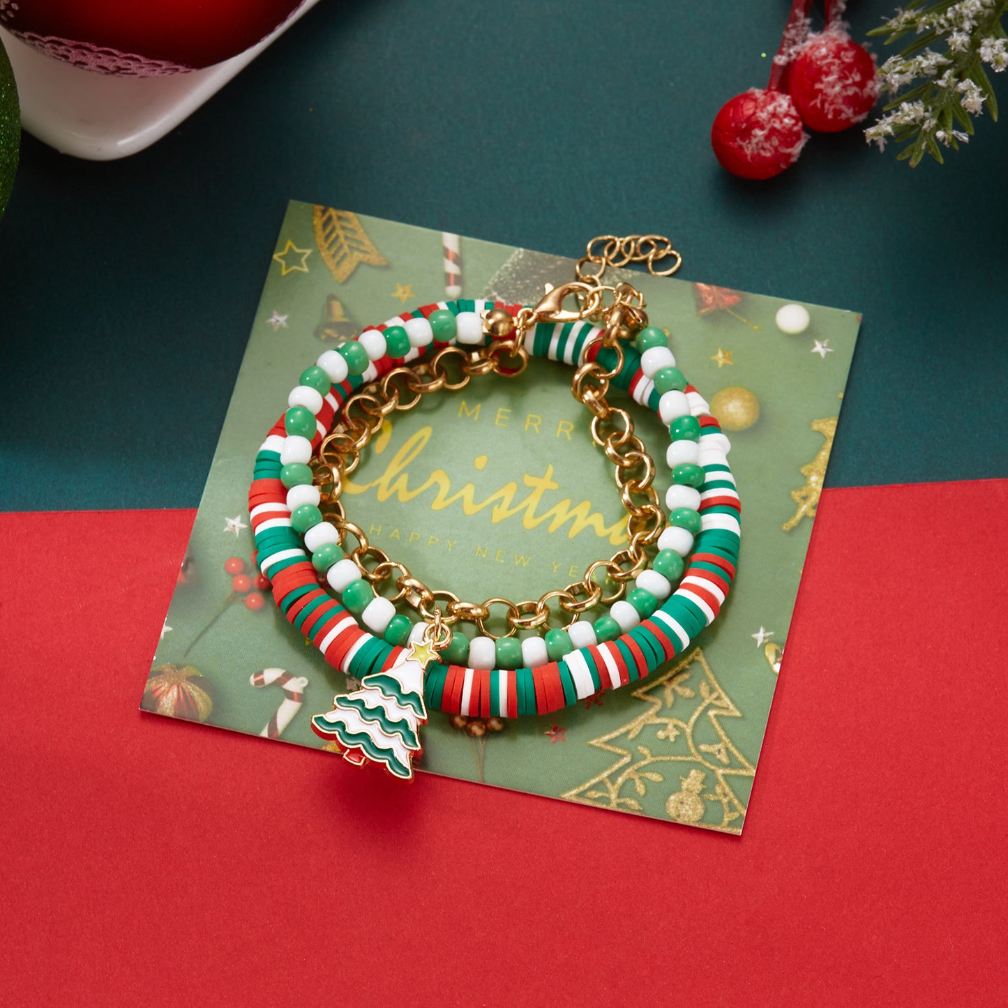 Set di braccialetti natalizi fatti a mano in argilla polimerica con ciondoli a forma di fiocco di neve, albero e Babbo Natale per coppie