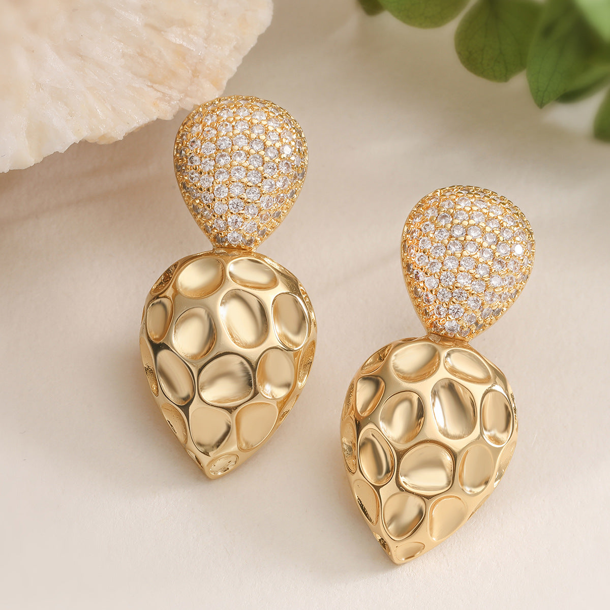 Vintage Elegant 18K Gold Plated Brass Geometric Heart Stud Earrings with Cubic Zirconia for Women