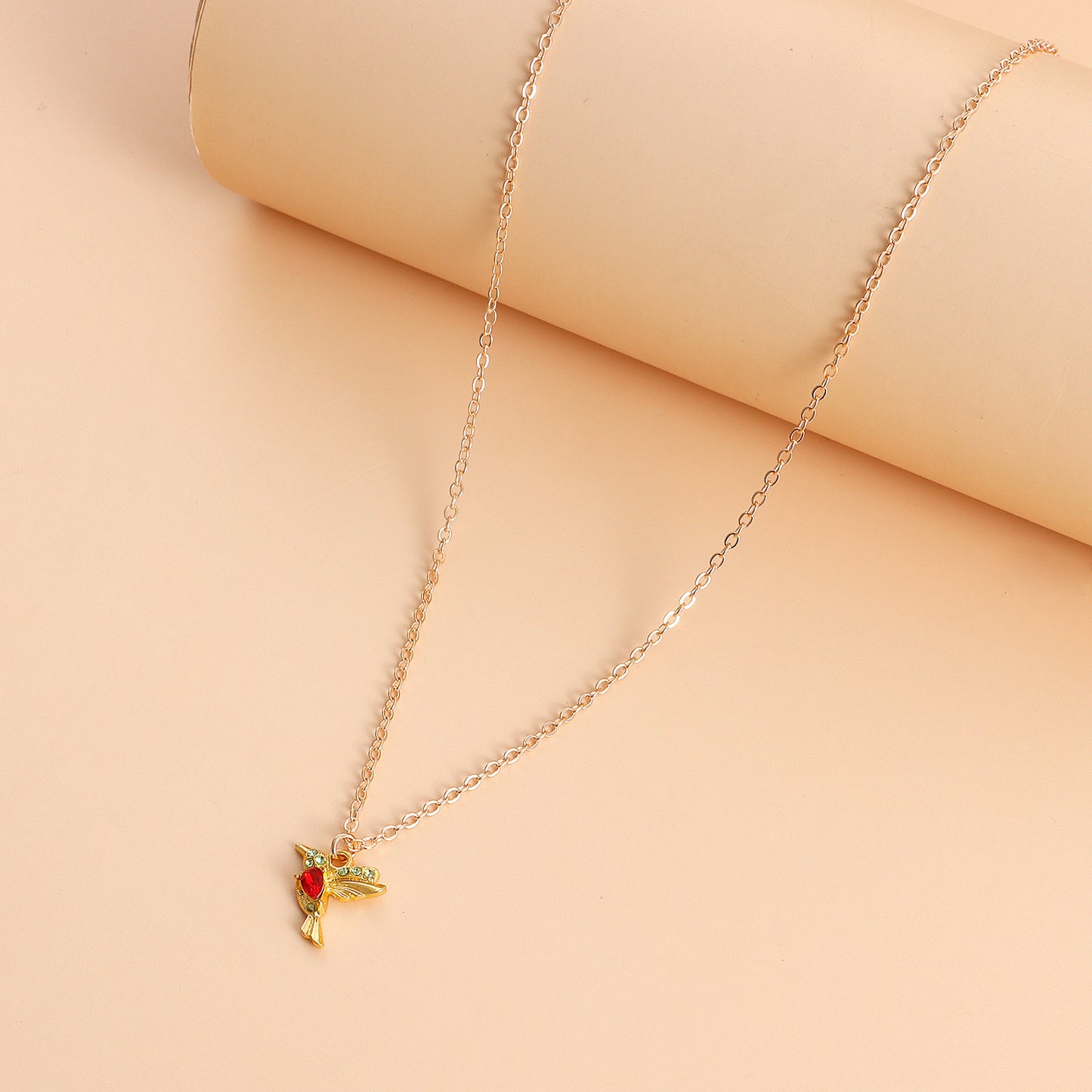 Minimalist Bird Pendant Necklace for Women Alloy with Micro-Pavé Rhinestones on Clavicle Chain