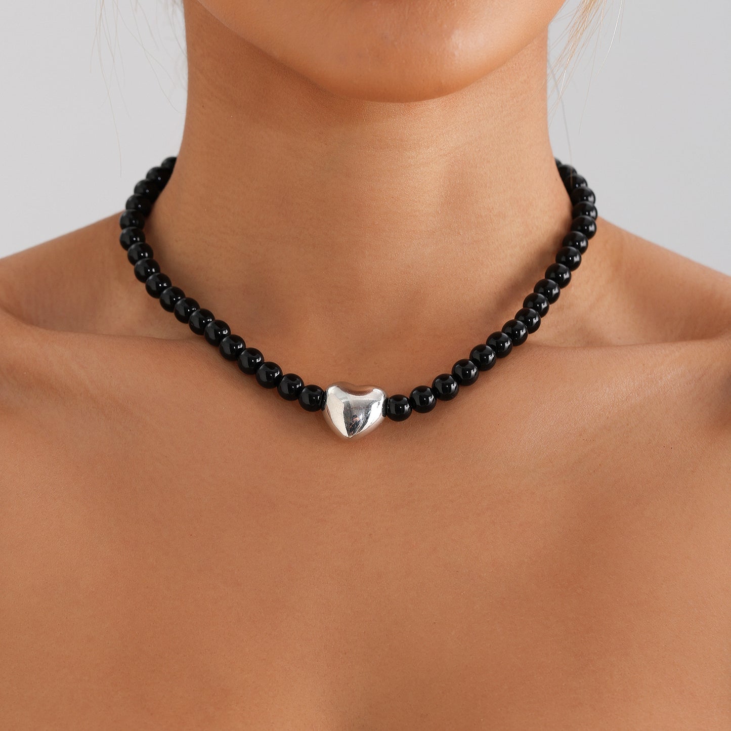 Collar con Colgante Minimalista en Forma de Corazón, de Aleación con Acabado Galvanizado para Mujer, Cadena Delicada para la Clavícula