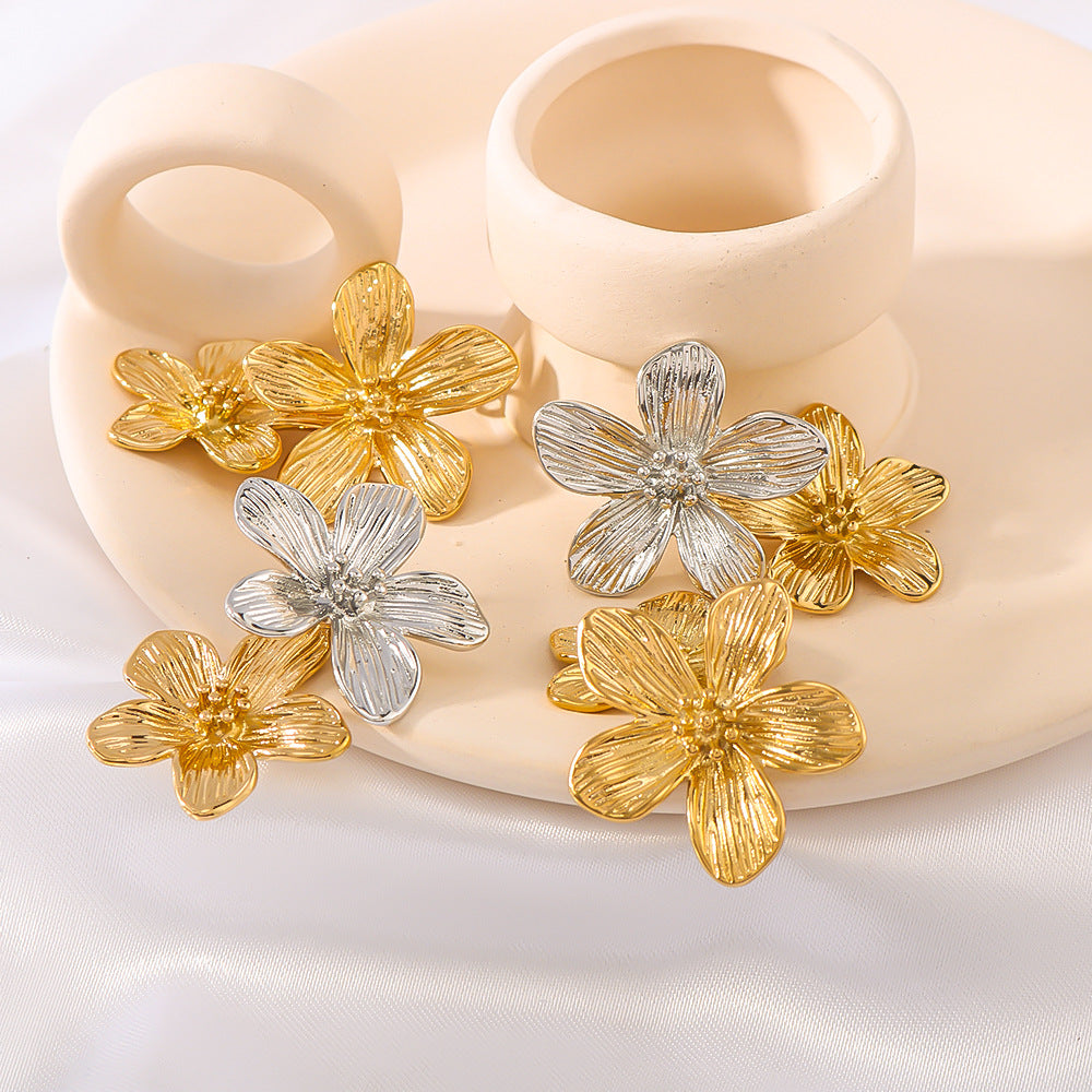Orecchini pendenti con fiore e nappa in acciaio inossidabile placcato oro 18 carati, stile vintage francese