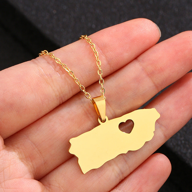 Collana pendente a cuore cavo alla moda da donna in acciaio al titanio placcato oro su catena a O