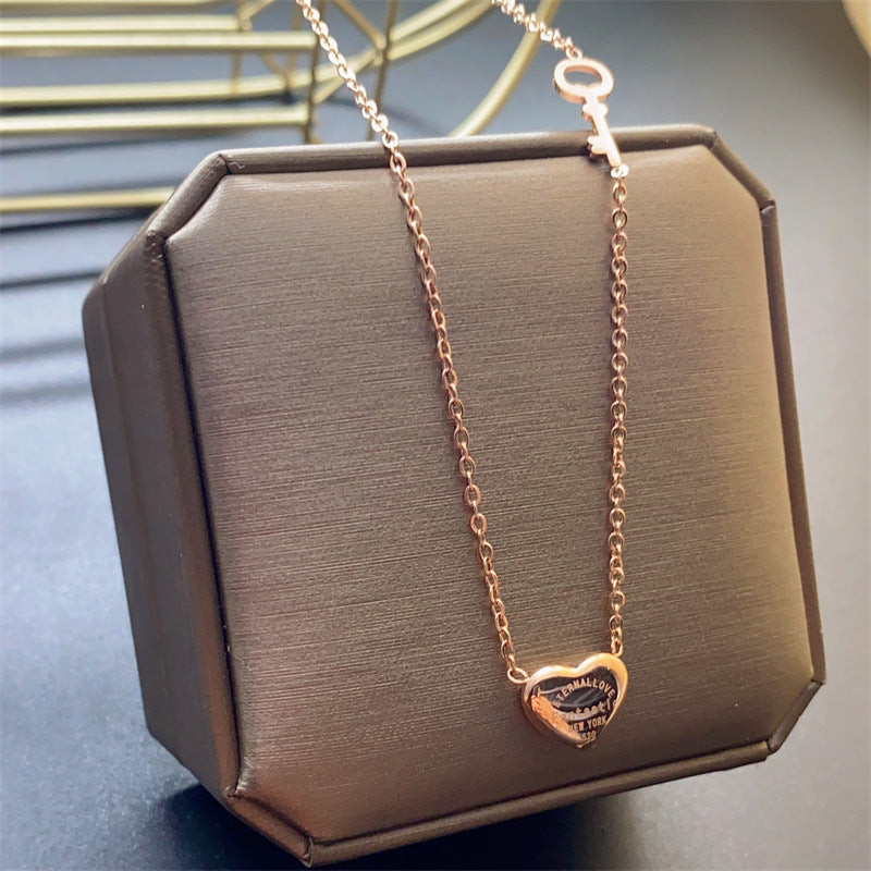 Collana pendente con quadrifoglio in acciaio al titanio placcato oro rosa 18 carati minimalista di lusso da donna