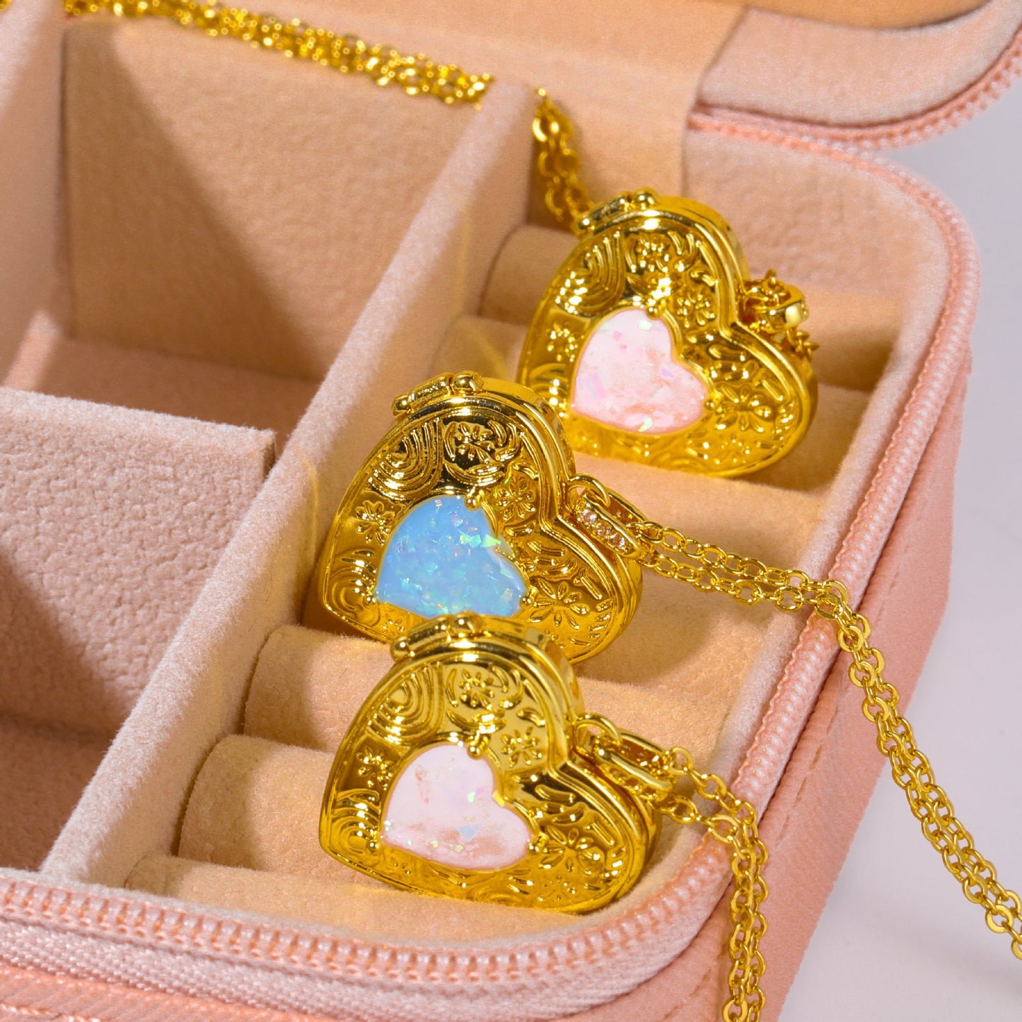 Vintage Heart-Shaped Opal Pendant Necklace in Copper with Electroplated Finish, O-Chain Locket Style Clavicle Chain