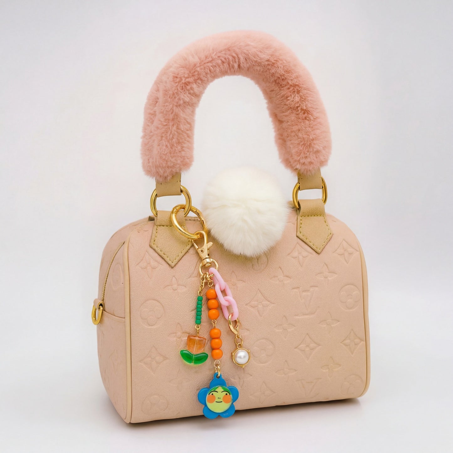 Sweet Minimalist Floral Pearl Plated Alloy Charm Bar Bag Pendant Keychain