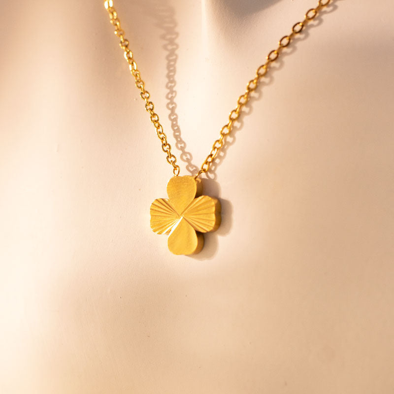 Minimalist 18K Gold Plated Plant Titanium Steel Necklace for Women