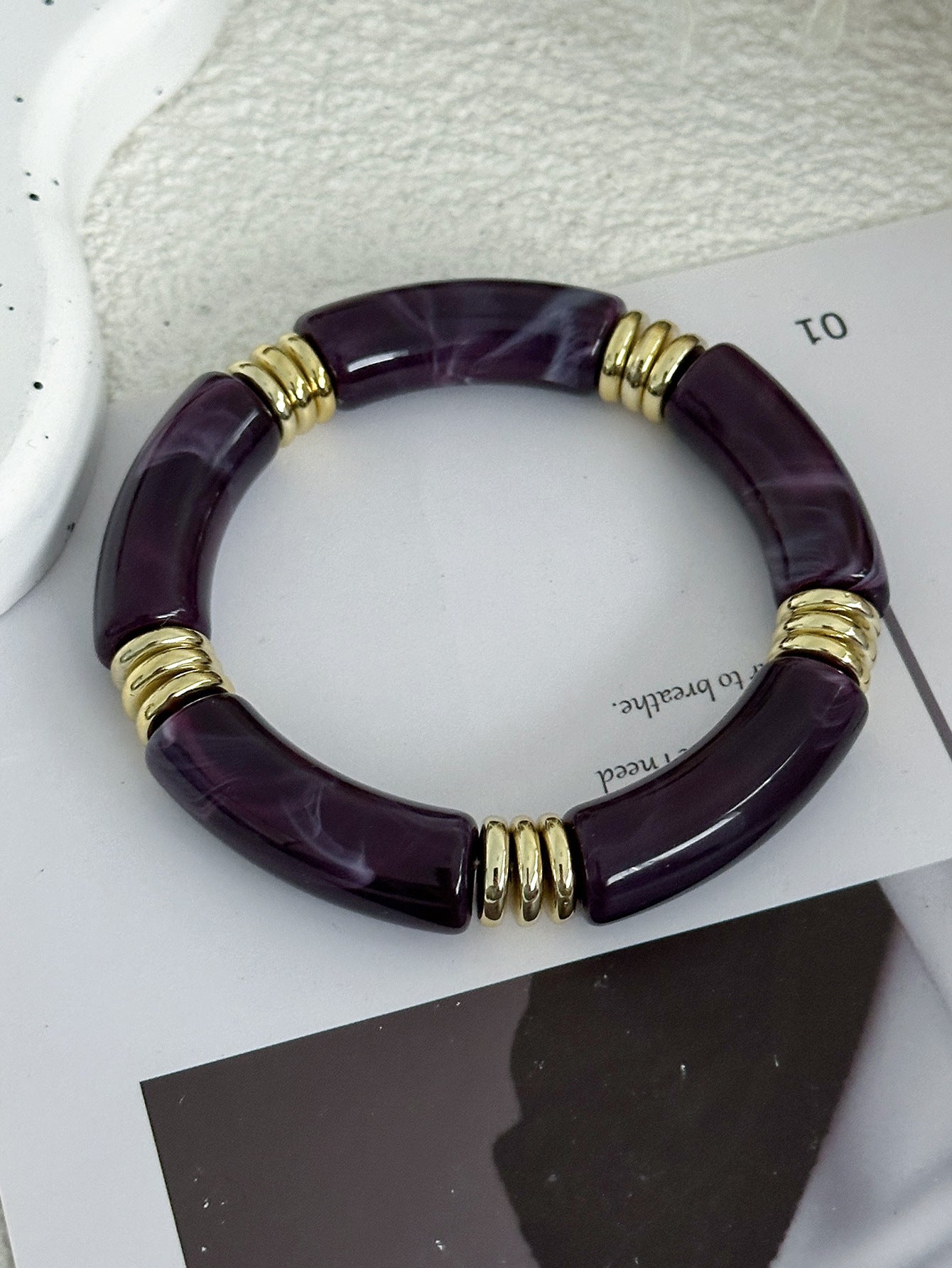 Set di bracciali vintage viola in acrilico con effetto goccia d'olio, gioielli alla moda con forme geometriche rotonde e quadrate