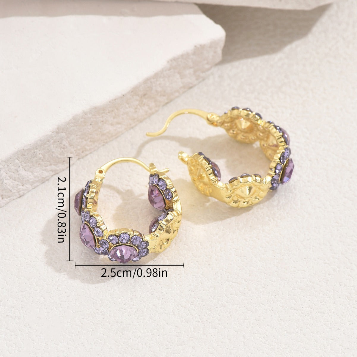 Pendientes de botón geométricos minimalistas redondos para mujer con incrustaciones de circonita púrpura y base de cobre