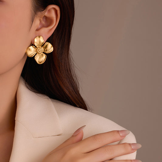 Vintage Floral-Shaped Stainless Steel Gold-Plated Stud Earrings for Women