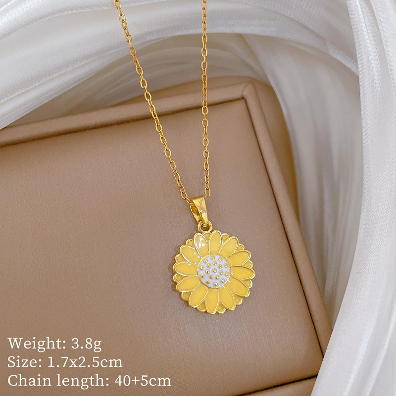 Sweet Minimalist Animal Shape Micro-Inlaid Cubic Zirconia Brass Pendant Titanium Steel Necklace for Unisex