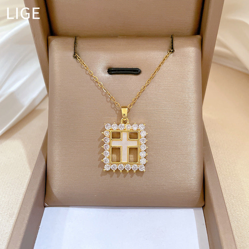 Collana con Pendente a Croce Geometrica Minimalista in Acciaio al Titanio con Intarsio di Strass per Donne e Uomini
