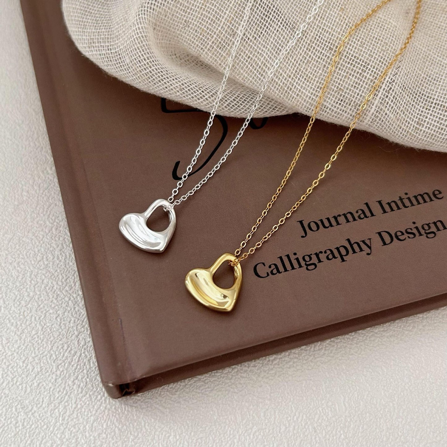 Collana Minimalista a Cuore in Argento Sterling 925 con Finitura Placcata, a Catena Snake per Donna
