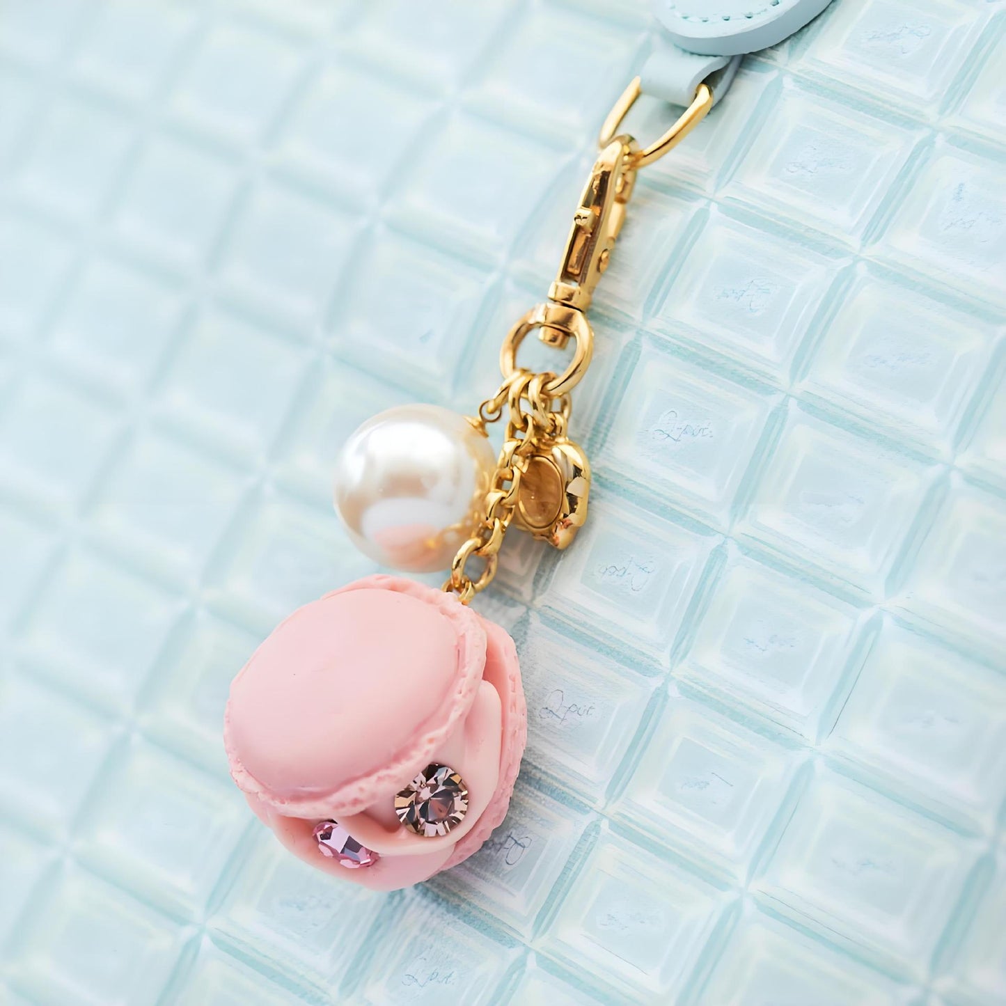 Vintage Elegant Minimalist Oval Geometric Plated Alloy Bag Charm