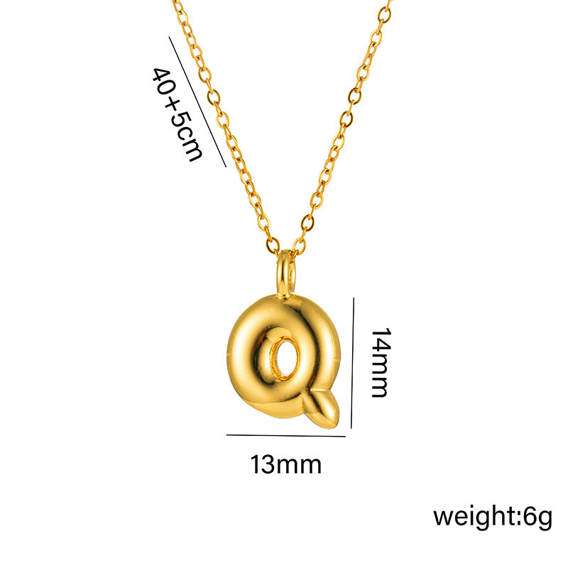 Collar minimalista de acero de titanio chapado en oro de 18 quilates con forma de letra delicada para mujer