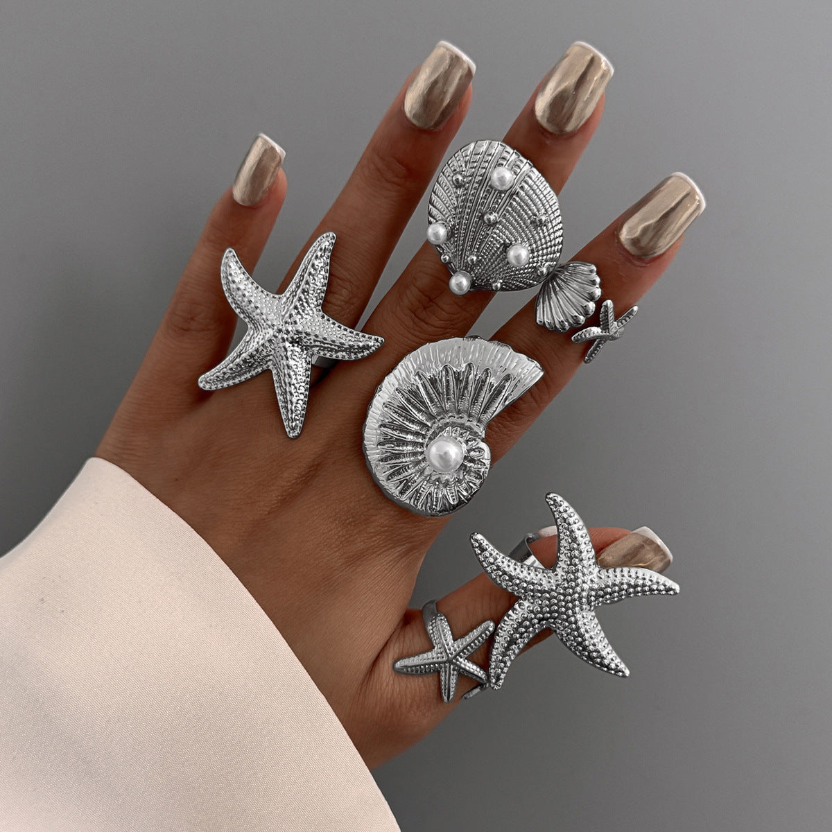 Tropical Starfish and Seashell Alloy Ring with Plated Finish for Women, Geometric and Animal-Shaped Statement Jewelry