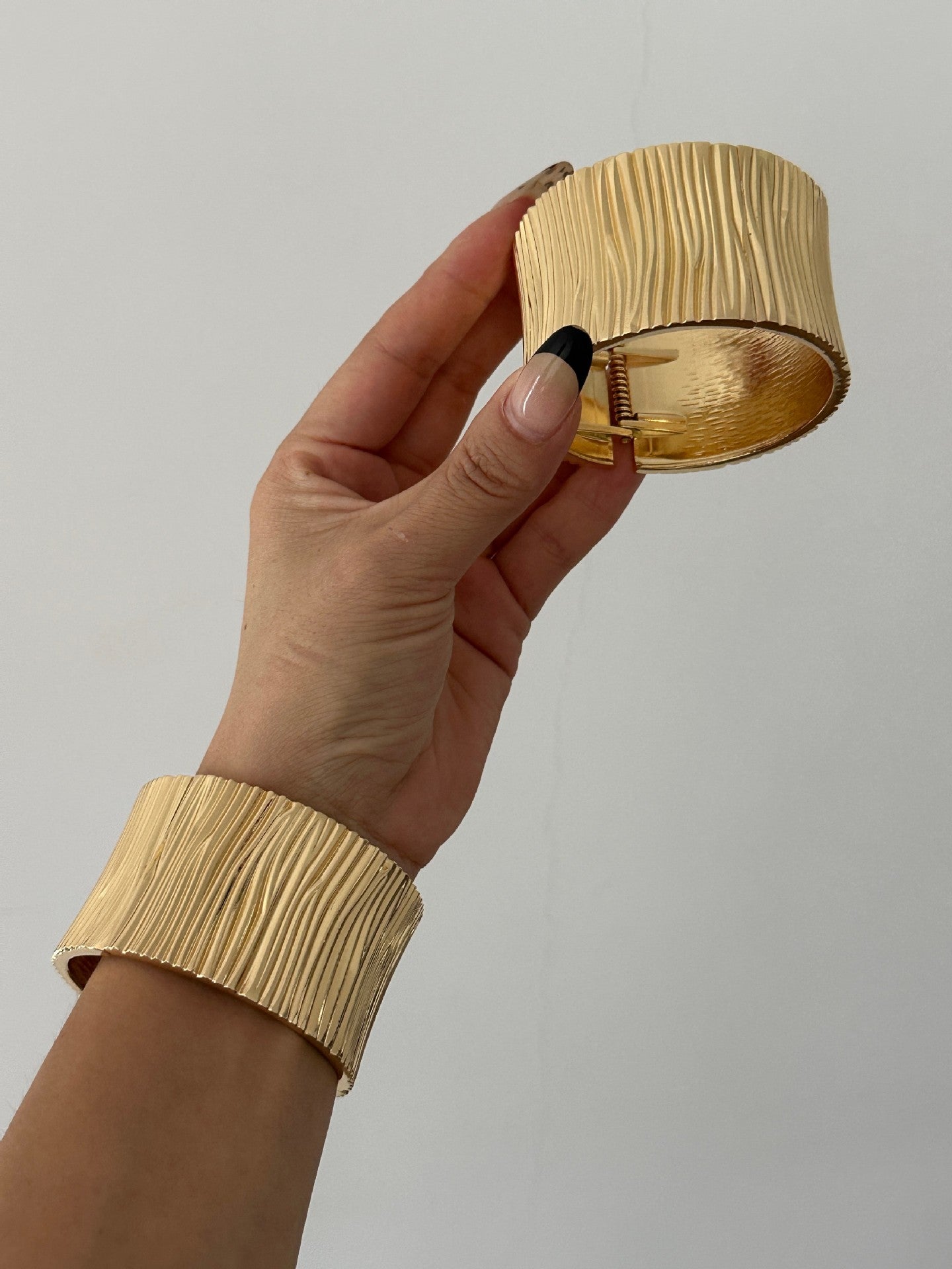 Minimalist Elegant Geometric Plated Alloy Wrap Cuff Bracelet