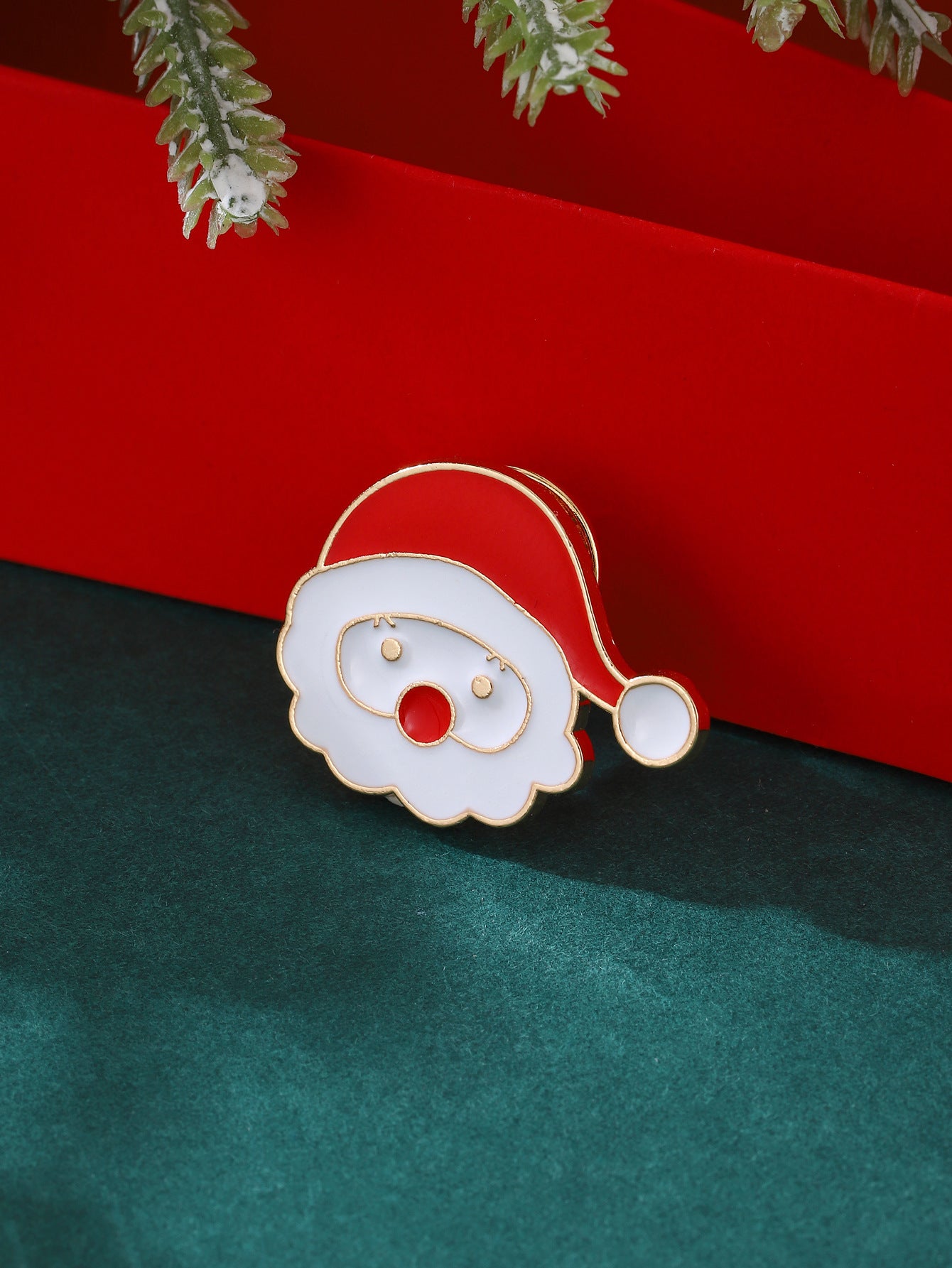 Christmas Pin with Enamel Snowman and Bell Design Alloy Brooch for Unisex Holiday Decoration