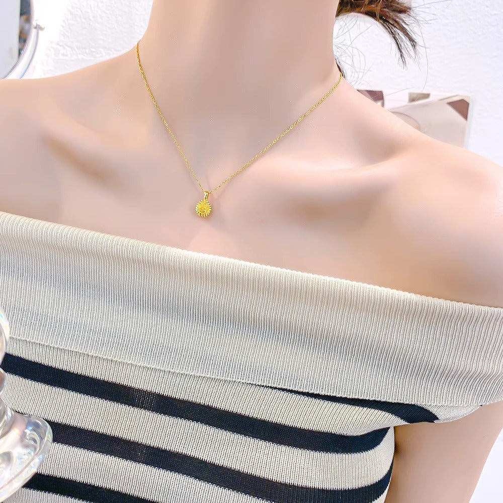 Collana con ciondolo geometrico a forma di durian fresco e dolce da donna in acciaio al titanio placcato