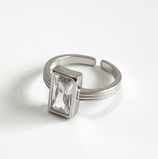 Anillo de Plata de Ley 925 con Incrustaciones de Pedrería, Diseño Geométrico, Joyería de Moda Femenina, Estilo Lujoso, Estética Minimalista