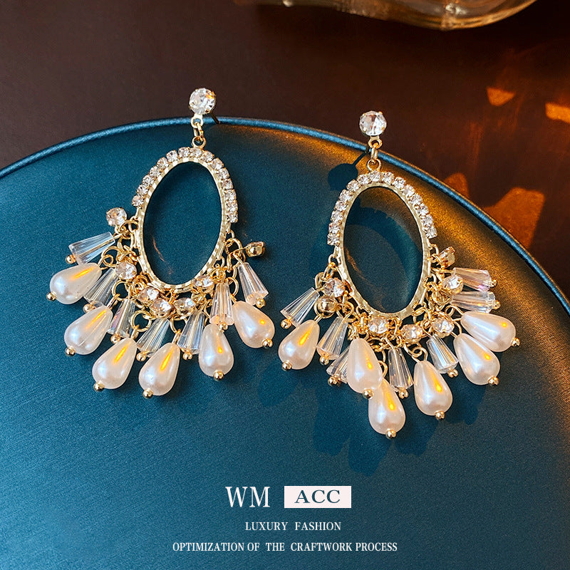 Vintage Elegant Oval Pearl Dangle Earrings with Silver-Plated Brass Hoops and Natural-Inspired Design