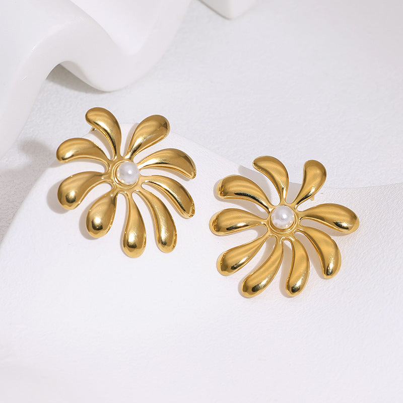 Minimalist Luxury 18K Gold Plated Round Stainless Steel Pearl Earrings for Women