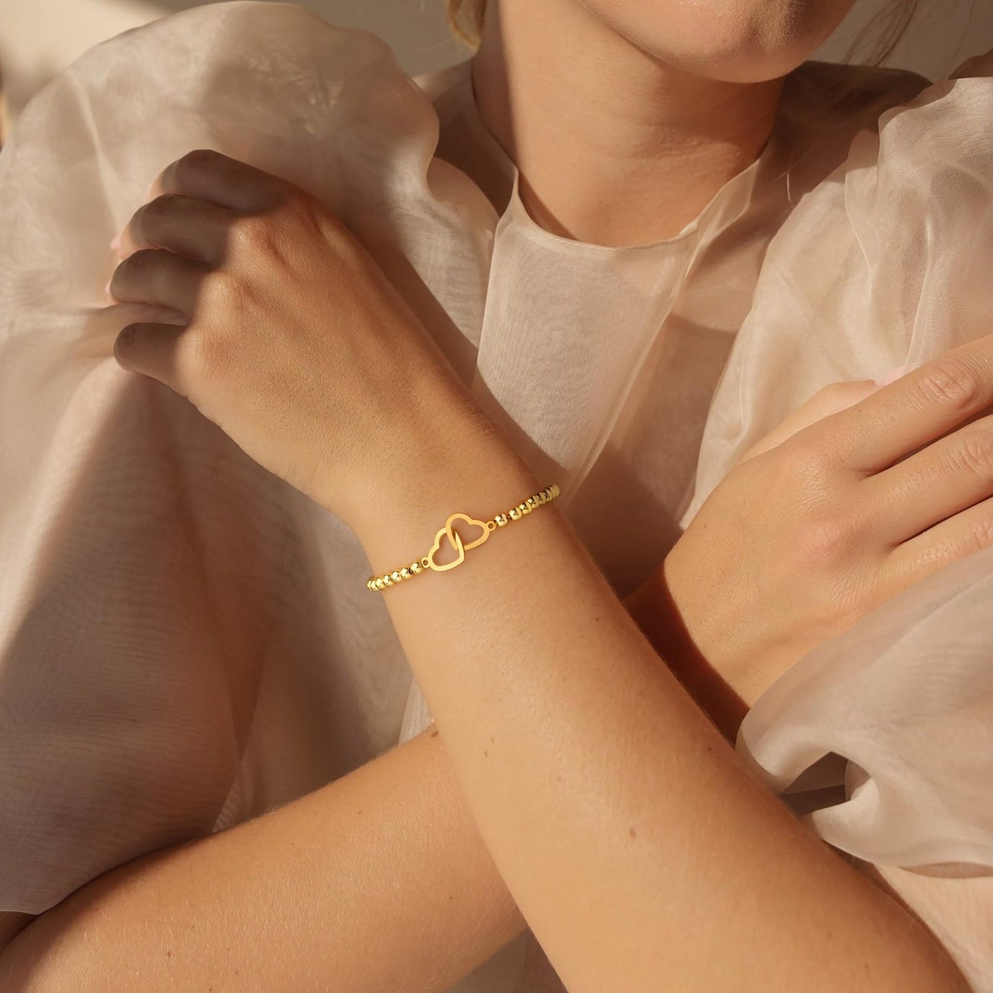 Fashionable Heart Shaped Plated Stainless Steel Bracelet for Women