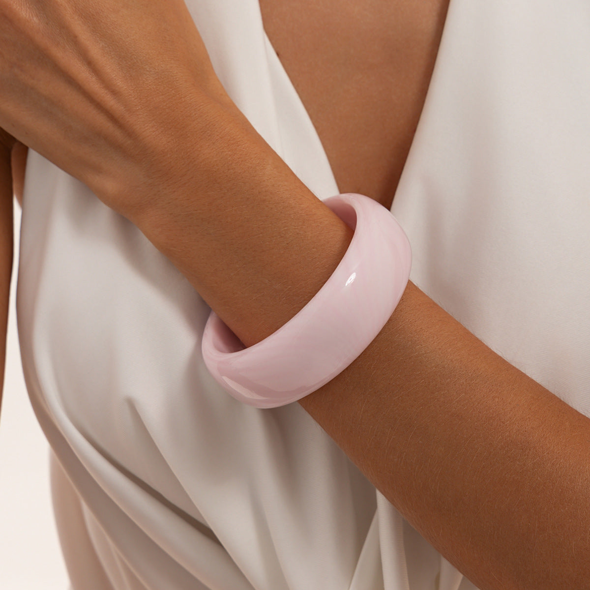 Sweet Gradient Geometric Round Resin Bangle Bracelet