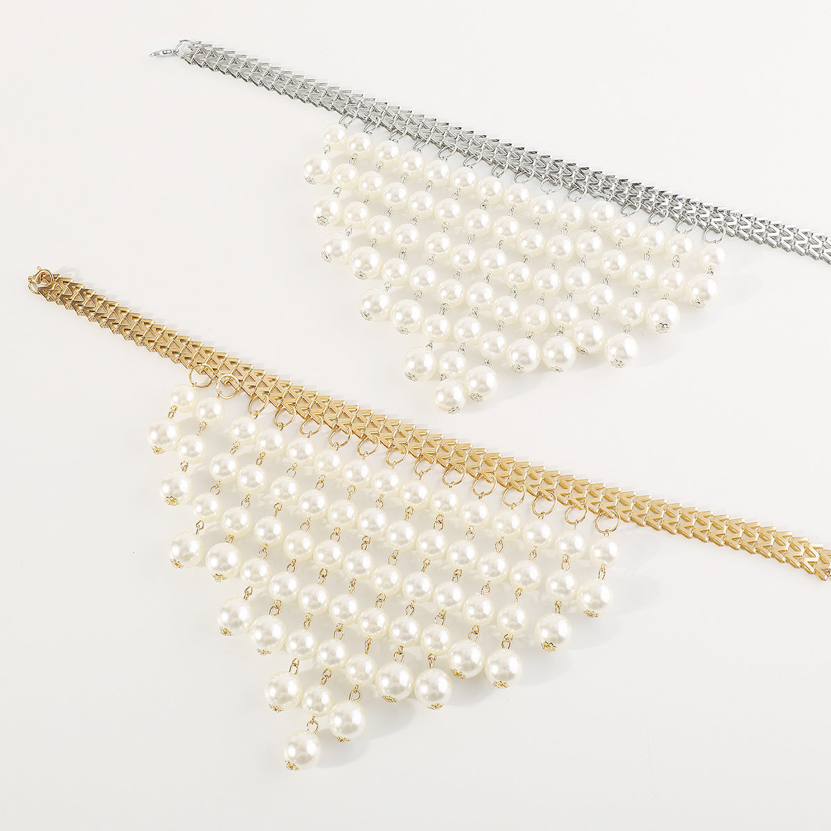 Sweet and Edgy Geometric Pearl Pendant Choker Necklace with Plated Iron Chain for Women