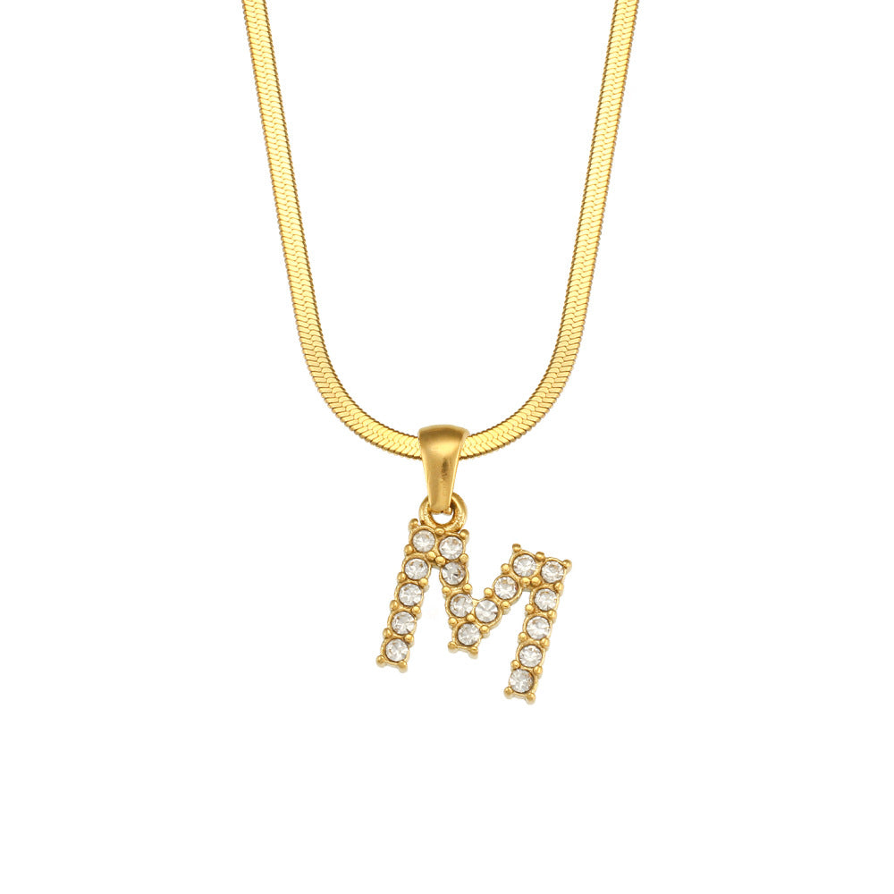 Collana Minimalista con Ciondolo a Lettera in Acciaio Inossidabile con Placcatura in Oro 18K e Zircone su Catena a Serpente Piatta per Donna