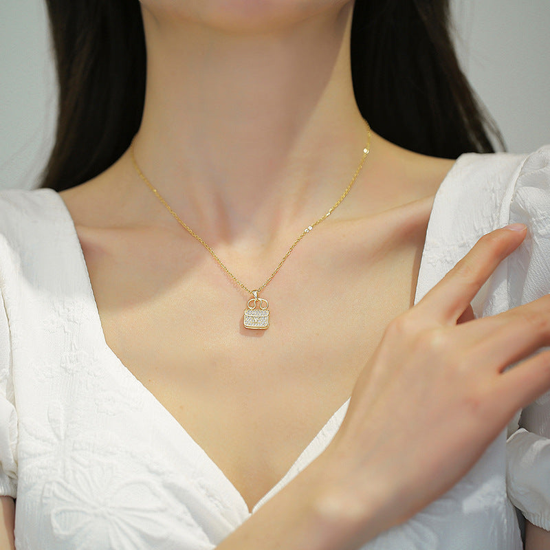Collana Pendente Minimalista a Forma di H per Donna e Uomo in Acciaio al Titanio con Intarsio di Strass, Catena a Serpente Elegante Catena Clavicola