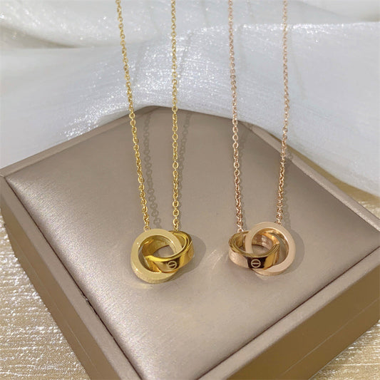 Hypoallergenic Geometric Double-Ring Titanium Steel Necklace for Women with Gold Plating and Wavy Chain