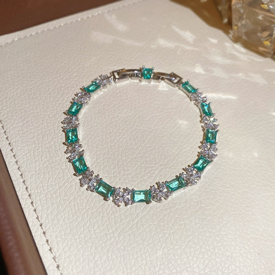 Sweet Minimalist Geometric Floral Brass Bracelet with Cubic Zirconia Inlay for Women